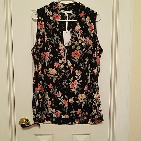 Rose & Olive Tops - Brand new blouse